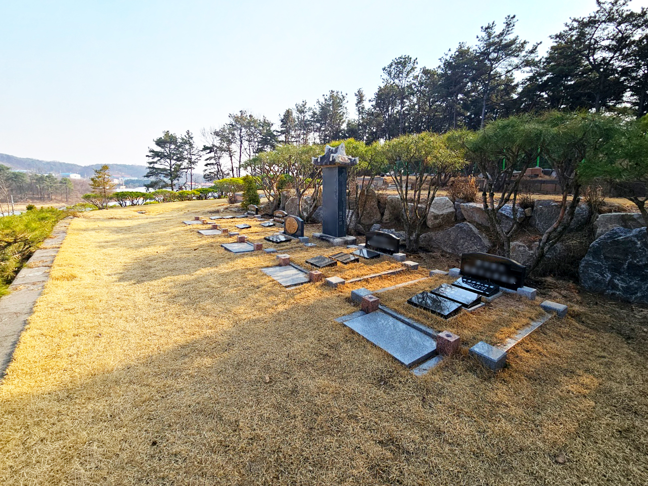 천안 종중묘역 평장묘 설치